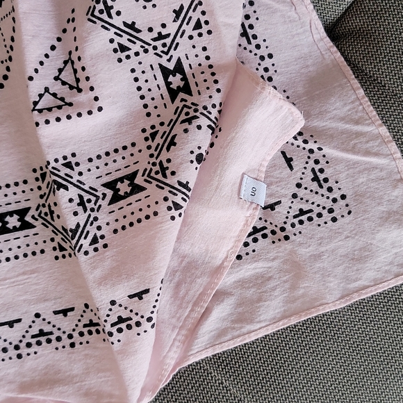 Urban Outfitters Pink Bandana - Picture 2 of 6